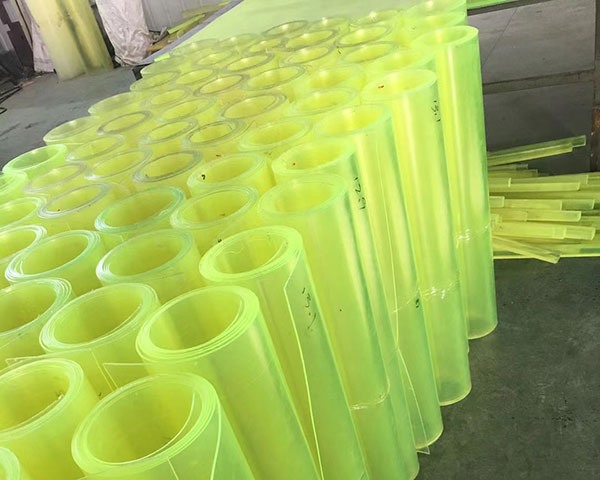 Lembaran poliuretana