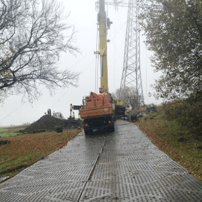 Tikar Tanah Pembinaan