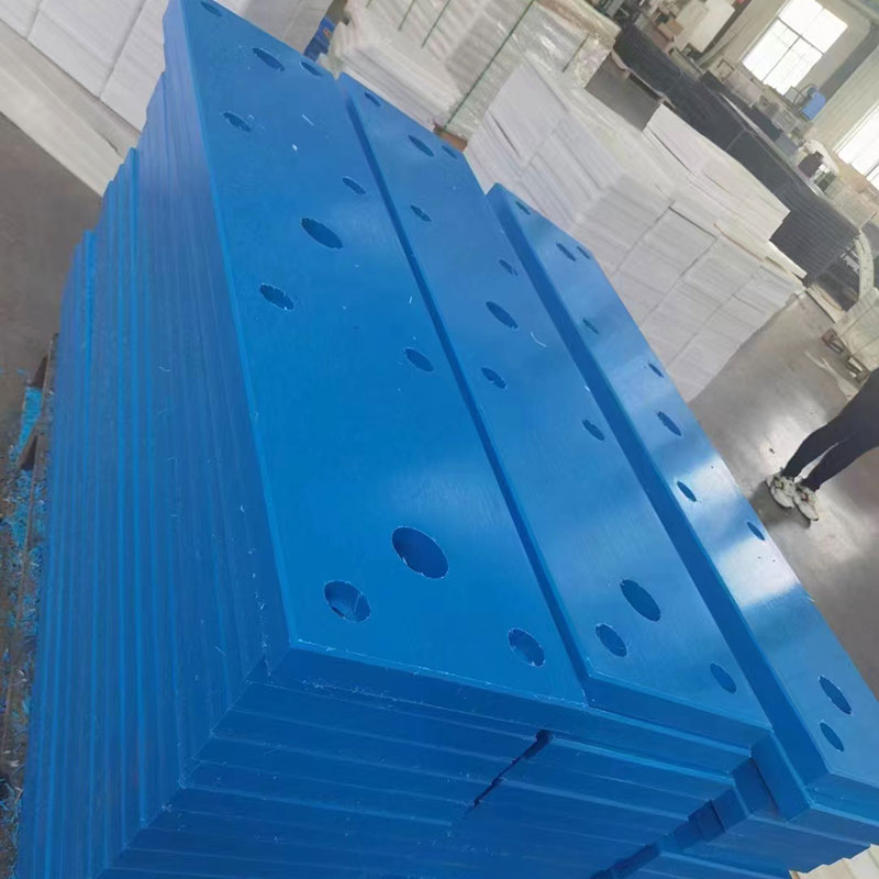Warna Biru Dipotong Mengikut Saiz Blok UHMWPE Warna Biru Dipotong Mengikut Saiz Blok UHMWPE